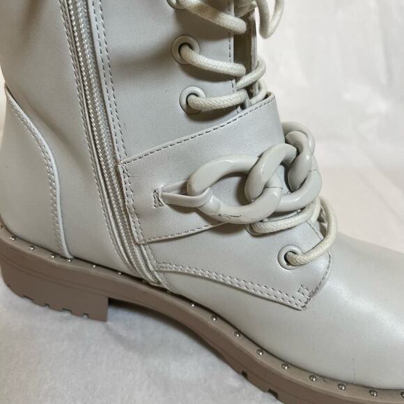 Dolce Vita Osten Boot White Biker Moto Chain Chunky Size 7.5 NWOT - Picture 9 of 12